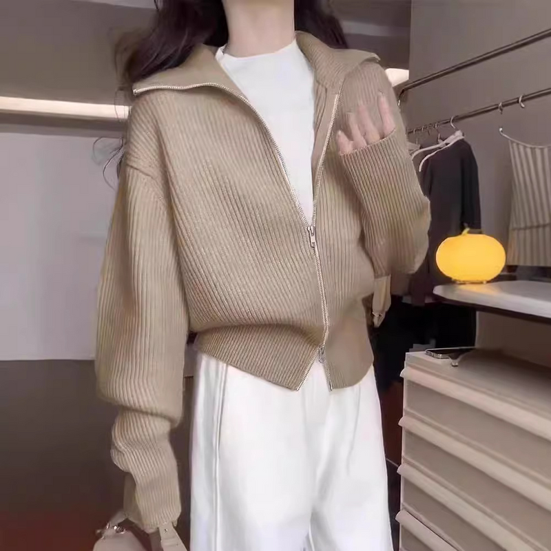 折袖ビックカラーニット