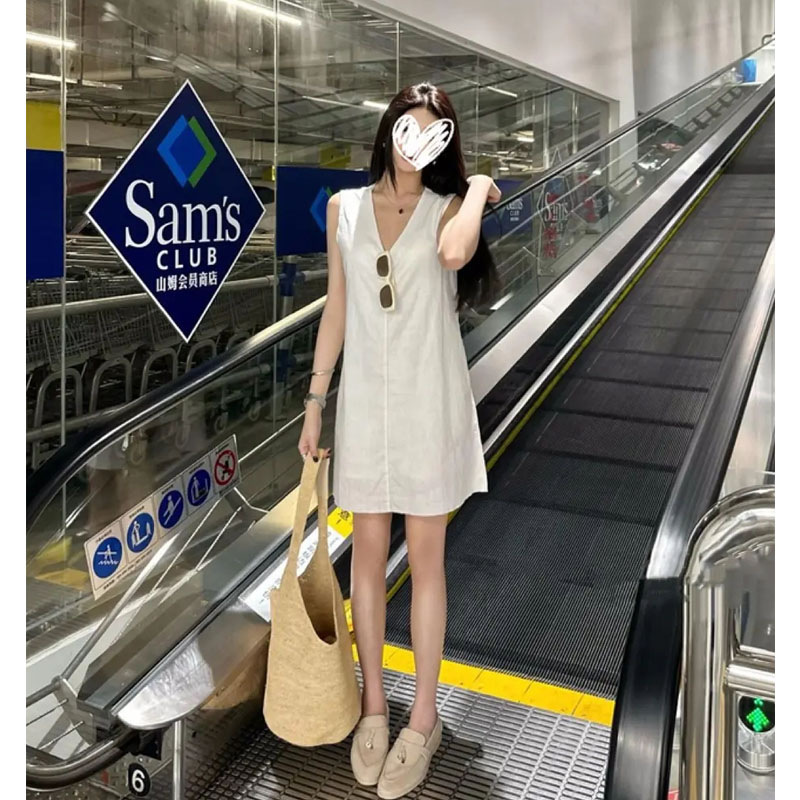 ホワイトワンピース