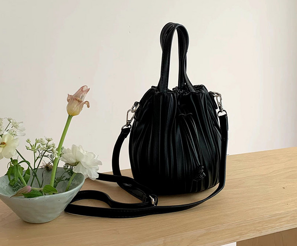 プリーツ２WAYバッグ