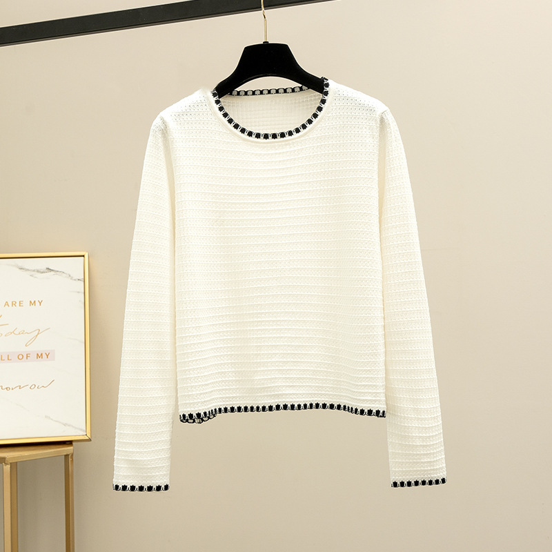 ラウンドネックニット