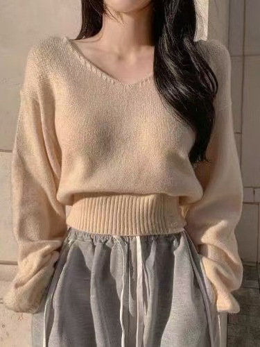 ウエストシェイプセーター
