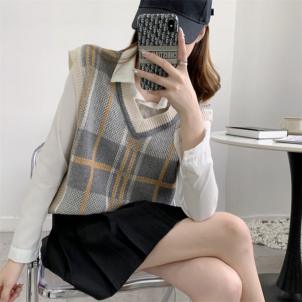 ゆったりVネックベスト