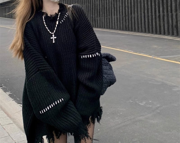 ダメージカジュアルセーター