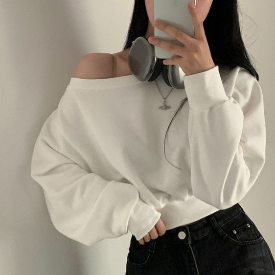 ルーズショートトレーナー