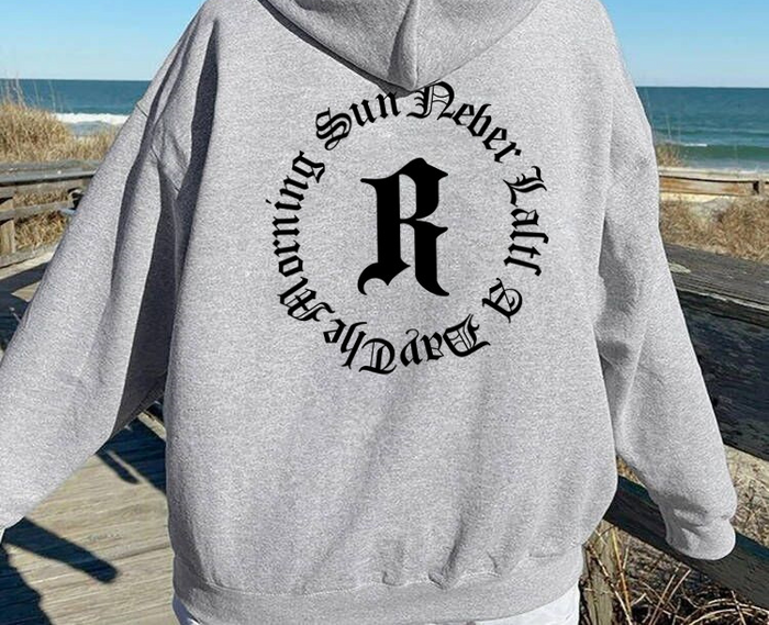 Rロゴパーカー｜レディース服通販専門店のミニュ（minew）