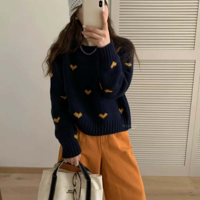 モチモチハート丸首ニット