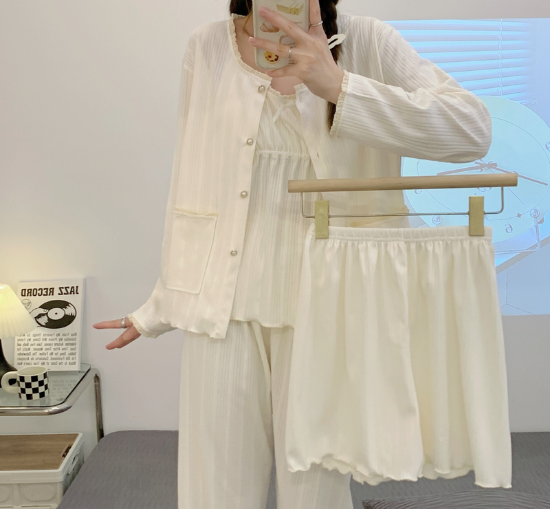 フラワーパジャマ4点セット