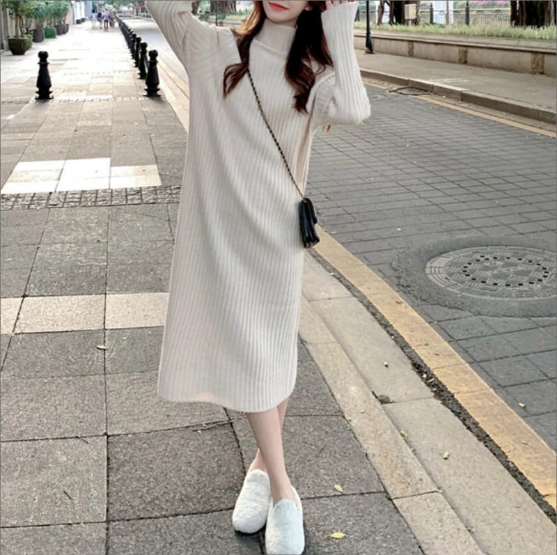 タートルネックロングタイトワンピース
