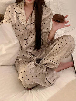 サテンドット柄パジャマ