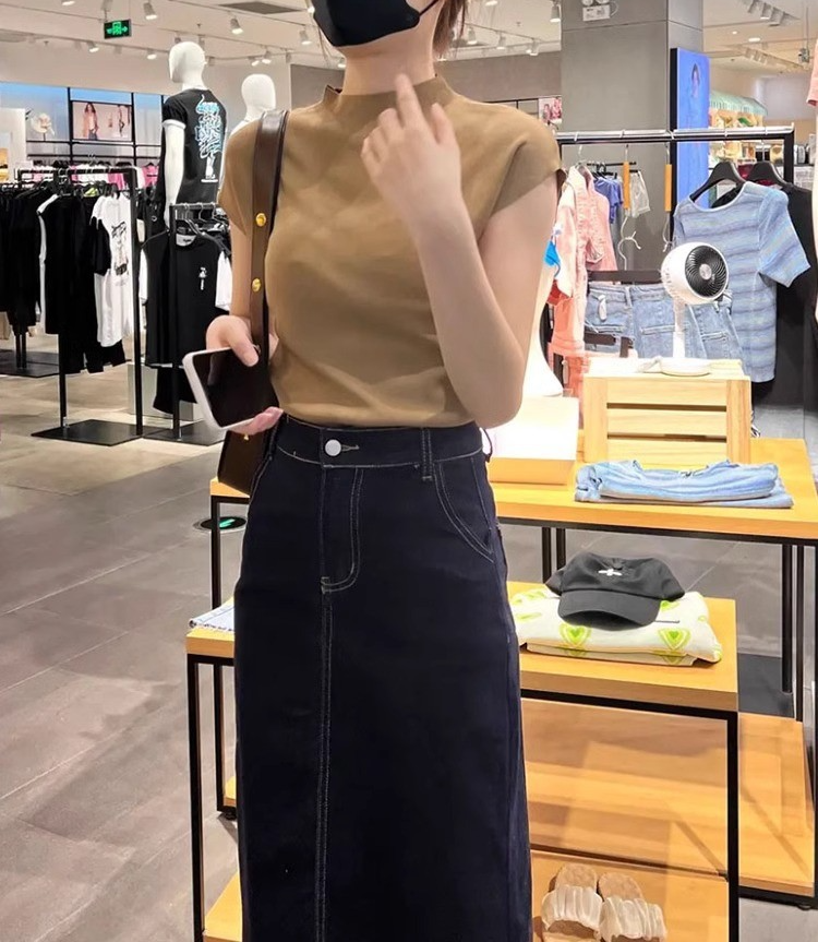 オフタートルニットTシャツ