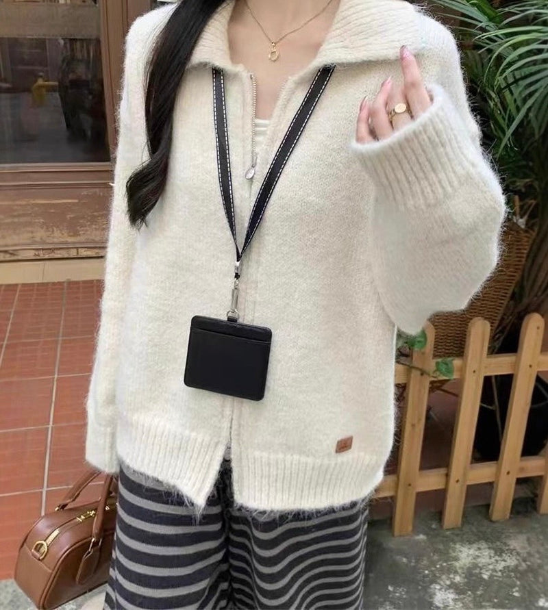 ジップアップセーター